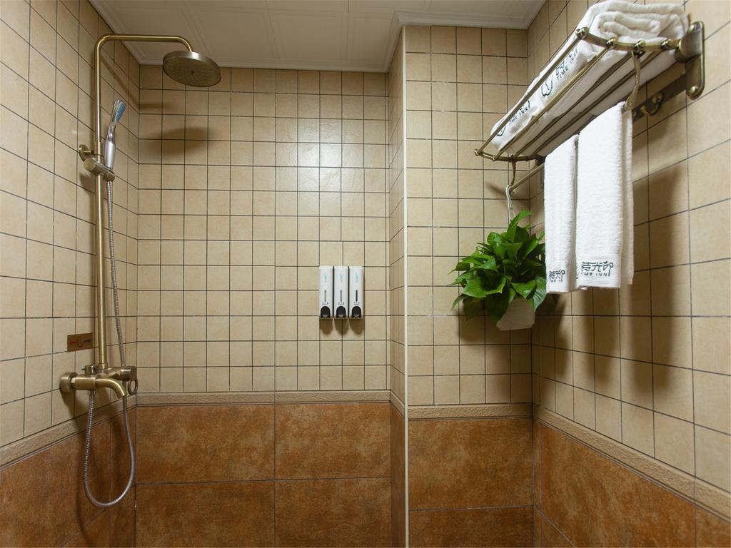 Haikou Time Inn Theme Hotel  Longhua Exterior foto